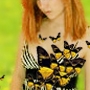 Девушка в бабочках